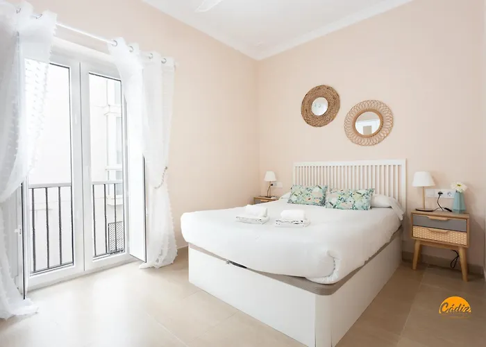 Corralon De Carros By Time * Cádiz